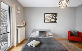 Clicktheflat Artistic Estate Apartment